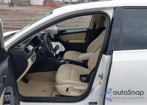 2013 Volkswagen Jetta 2.5L Se z USA, uszkodzony, nr VIN 3VWDX7AJ7DM361352